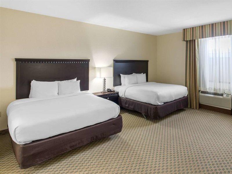 Fairfield By Marriott Inn & Suites הילסבורו מראה חיצוני תמונה