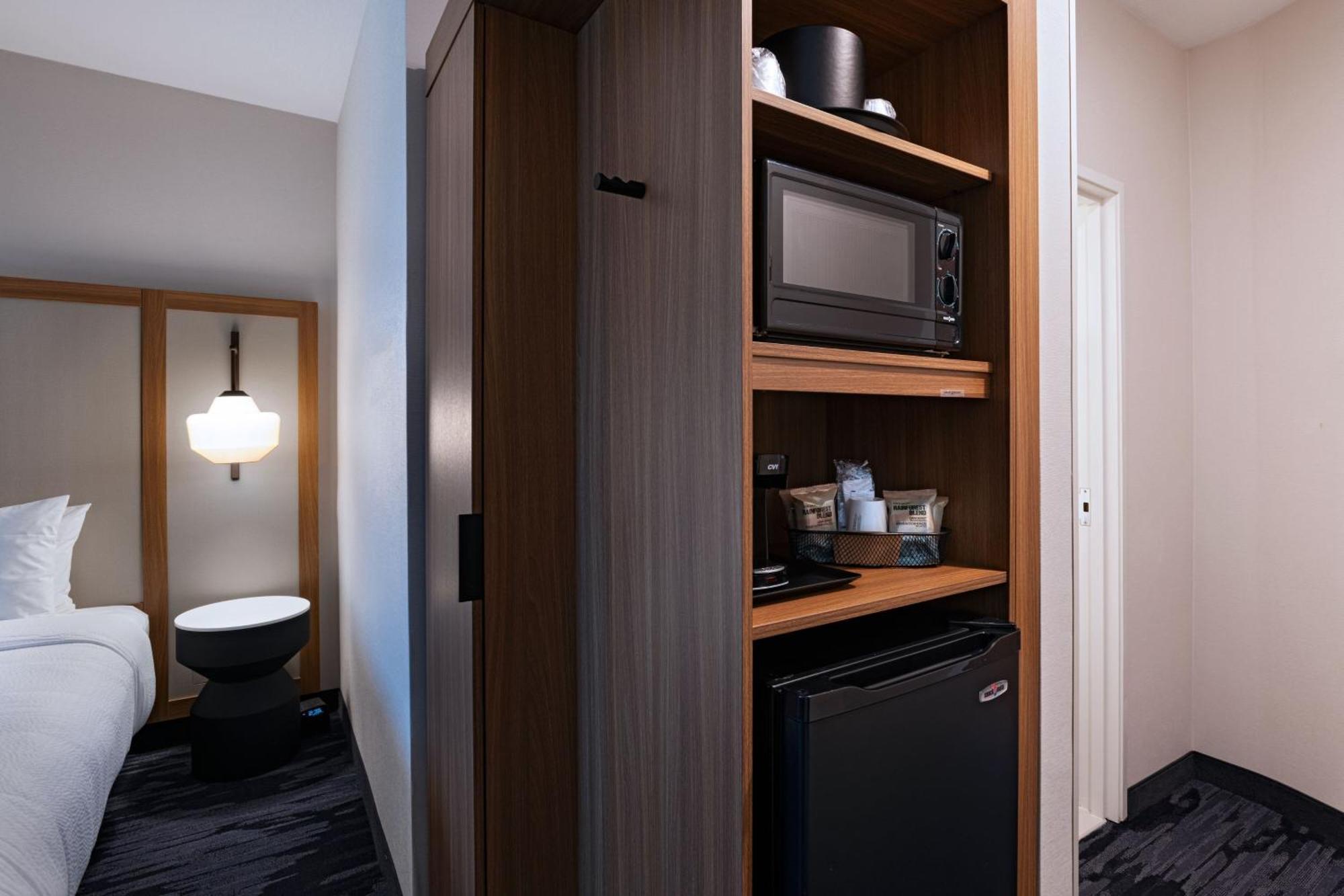 Fairfield By Marriott Inn & Suites הילסבורו מראה חיצוני תמונה