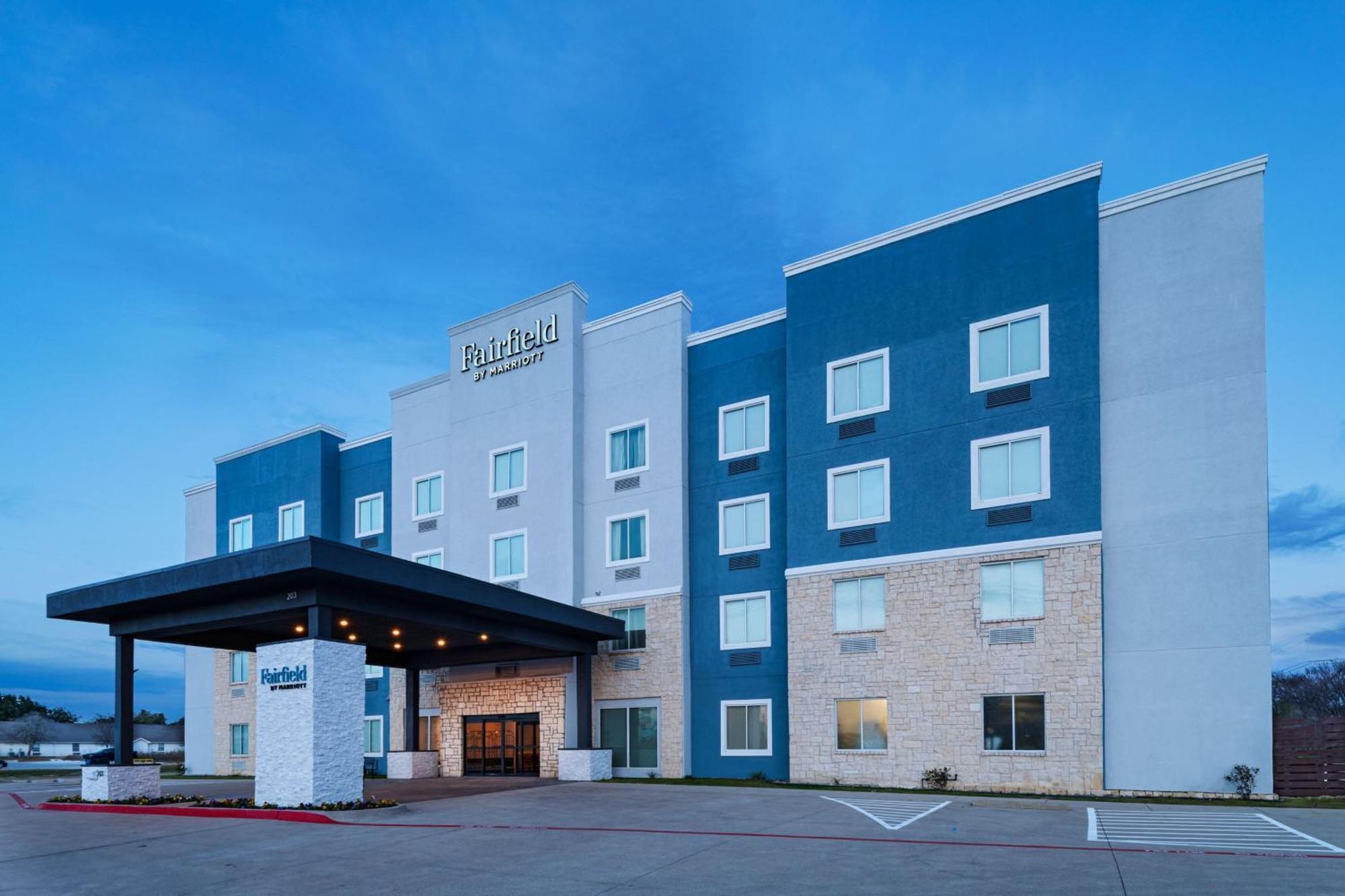 Fairfield By Marriott Inn & Suites הילסבורו מראה חיצוני תמונה