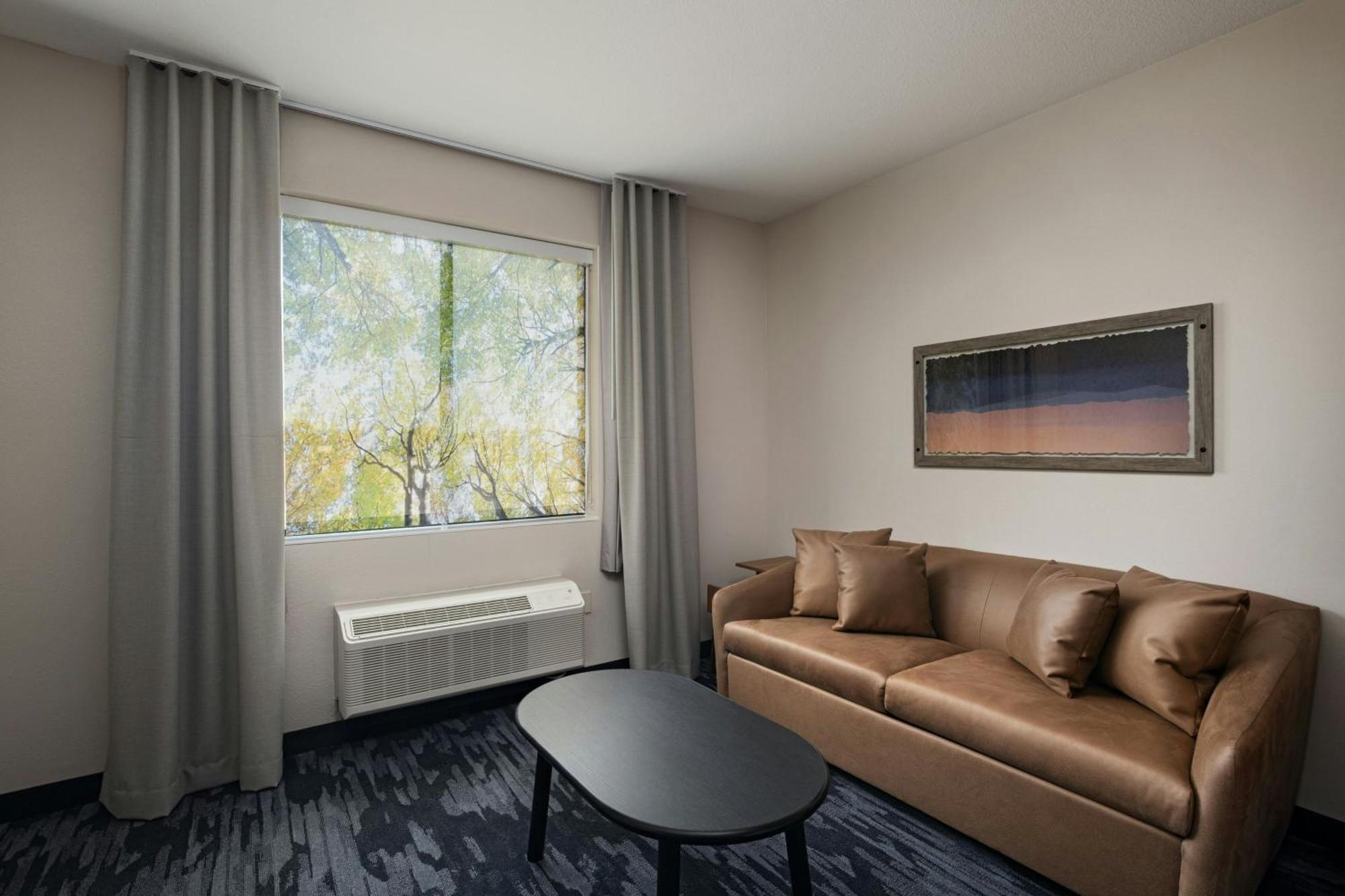 Fairfield By Marriott Inn & Suites הילסבורו מראה חיצוני תמונה